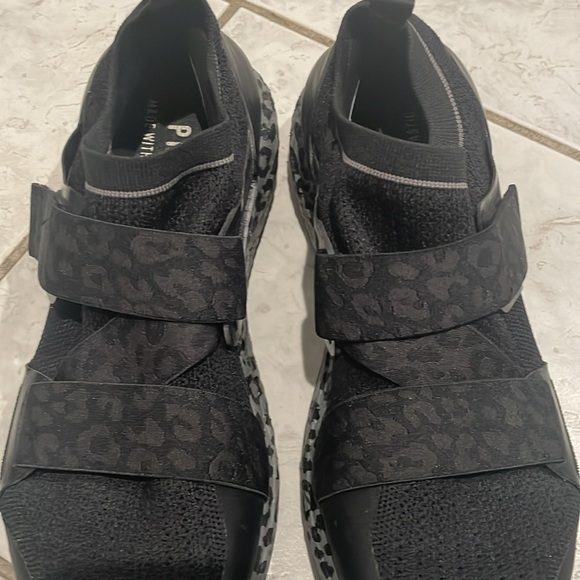 Stella McCartney x Wmns Ultraboost X Black Leopard Adidas sneaker size 8.5 - Picture 4 of 5